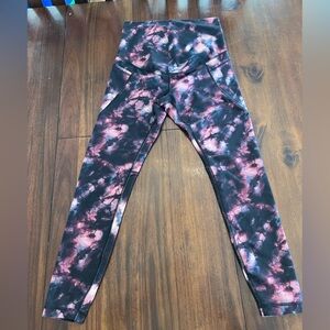 Old navy maternity work out pants